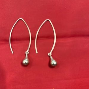 Silpada tear drop slide through earrings